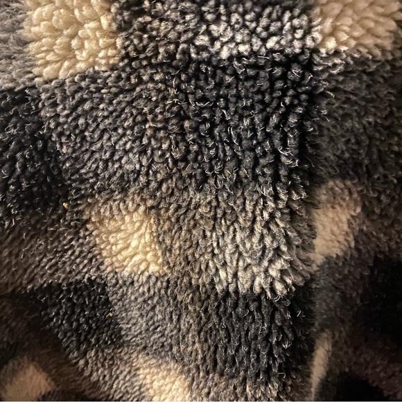 Velour County vintage style black and white plaid fuzzy button down coat - Picture 7 of 9